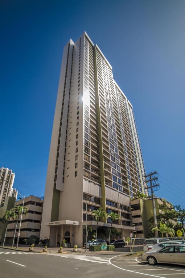 호놀룰루 Beautiful Mountain View In Waikiki Sunset With Parking 아파트 외부 사진